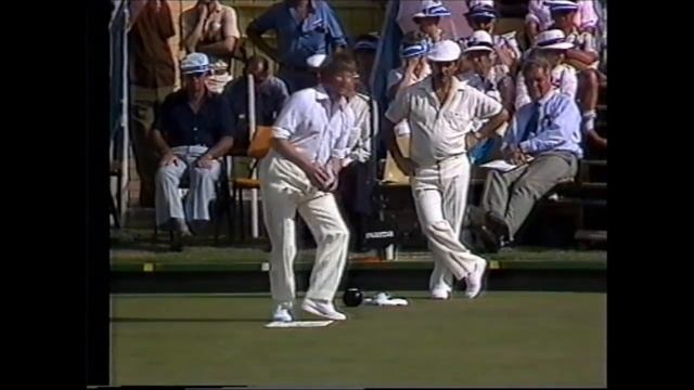 Lawn Bowls: Rob Parrella Vs Willie Wood - 1983 - Best Driver Of All Times!!! смотреть онлайн