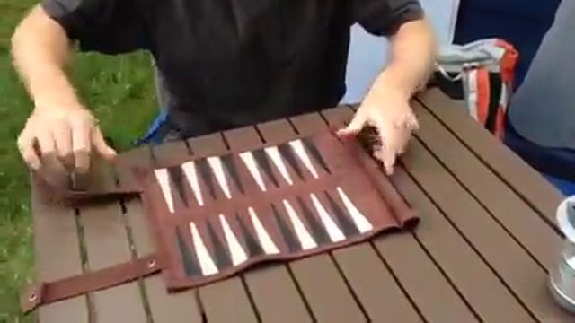 Roll-up Travel Game Backgammon by Sondergut (Mocha) смотреть онлайн