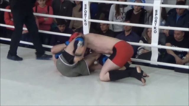 Великий Александр, 3 бой, до 77 кг, БК "Феникс", Чемпионат Киева по ММА 06.03.2016 смотреть онлайн