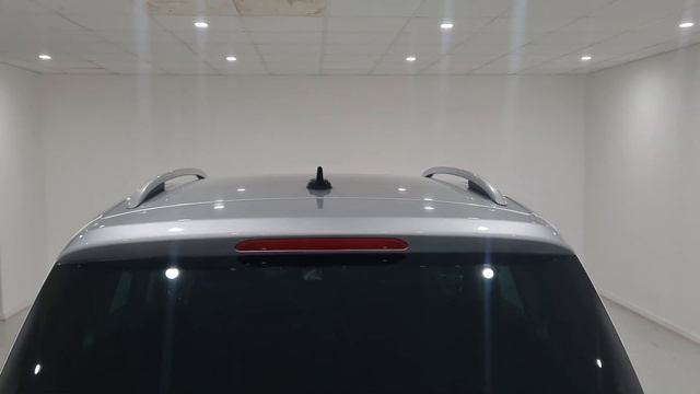 2014 Volkswagen Tiguan 2.0 TDI BlueMotion Tech Match 4WD Walkaround смотреть онлайн