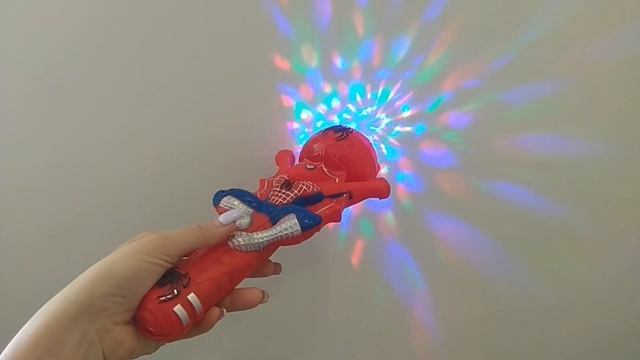 Игрушка микрофон музыкальный проектор "Человек Паук" смотреть онлайн