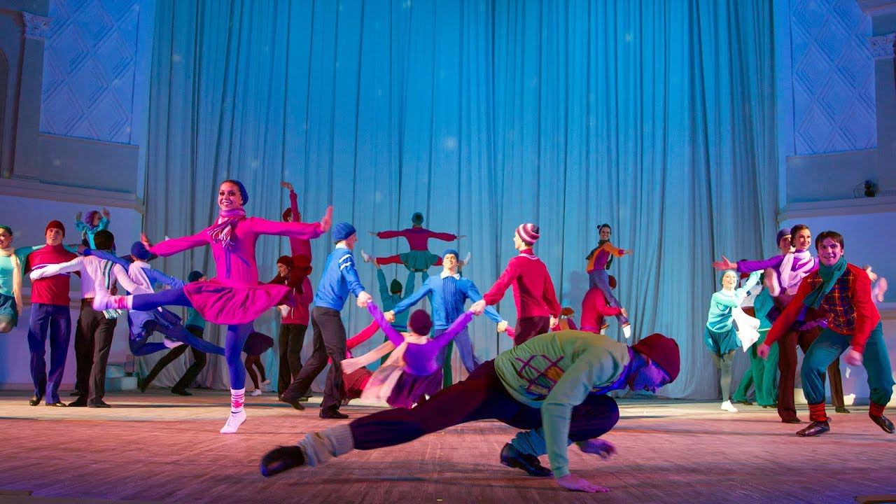 Хореографическая картина "На катке". Балет Игоря Моисеева. смотреть онлайн