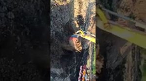 Aichi B301 работа. Автоэкскаватор.