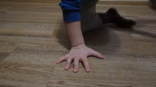 Танец Брейк-Данс. Сегодня я Вам покажу, как можно станцевать Брек Данц смотреть онлайн