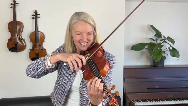 ABRSM Grade 3 Violin Scales and Arpeggios: 6. E major scale смотреть онлайн