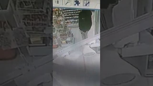 воровство в пятерочке #кража#вор#пятерочка смотреть онлайн