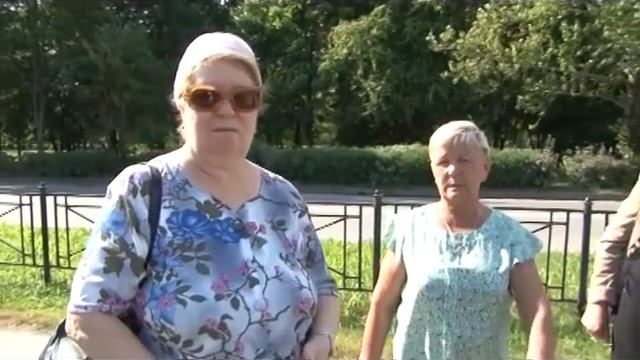 Колесами по клумбе. Автохулиганы в Светогорске. смотреть онлайн