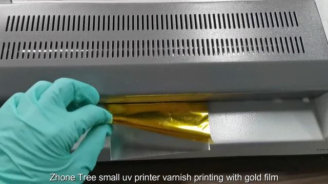 ZT uv printer varnish+gold film with very nice texture gold printing result смотреть онлайн