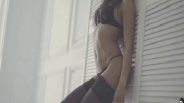 Izzamuzzic Adventure (Original Mix)