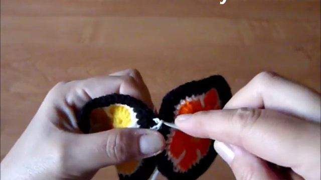 Соединение шестиугольных мотивов крючком. Полустолбики смотреть онлайн