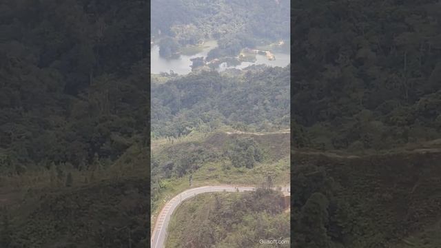 Travelling By Proton X50 to Genting Highland смотреть онлайн