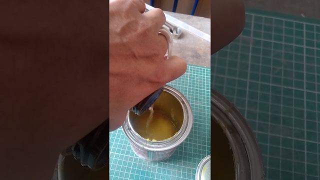 Diluye pegamento de contacto amarillo, fácil y rápido. смотреть онлайн