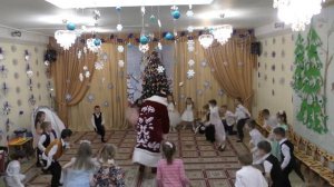 ДЕД МОРОЗ зажигает!!! ? НОВОГОДНИЙ УТРЕННИК в детском саду №1995