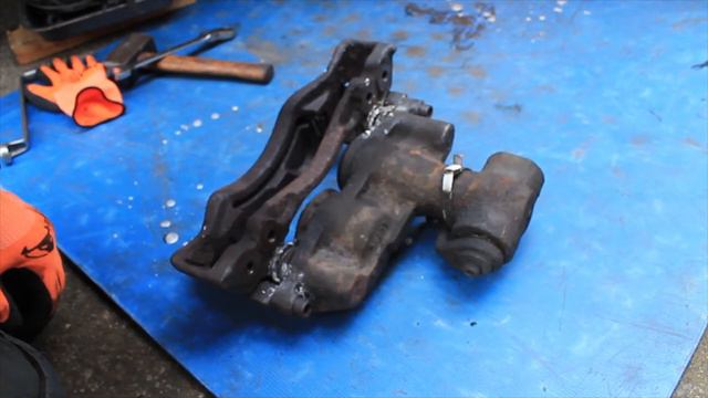 Mercedes Vario Rear Brake Caliper Replacement смотреть онлайн