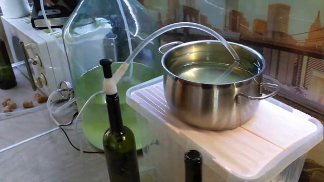 Розлив и упаковка домашнего вина. смотреть онлайн