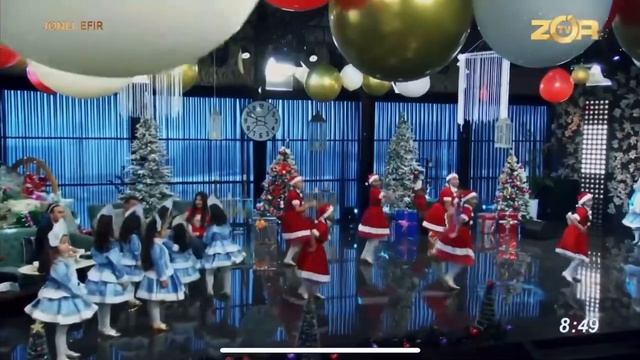 Новогодний флешмоб2023  студии танца «Истиклол». Постановка Машхуры Толибовны #happynewyear #флешмо