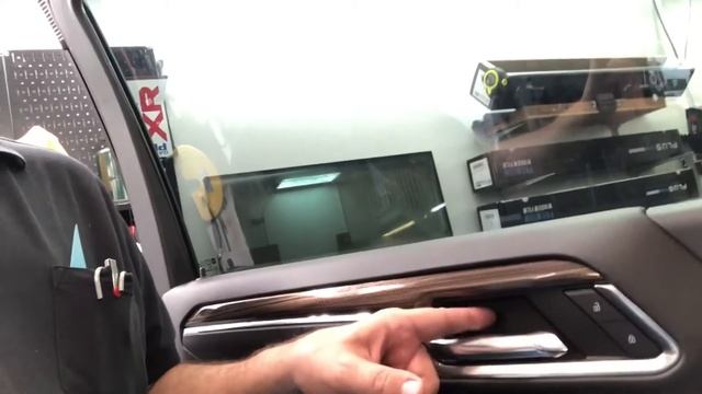 2022 Chevy Silverado door panel removal смотреть онлайн