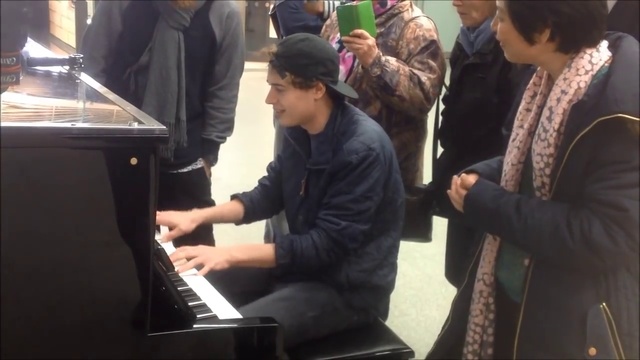 HEY JUDE НА ПИАНИНО ► Музыка на Вокзале смотреть онлайн