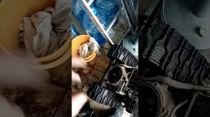 Износ сцепления и замена подшипника на шнеке снегоуборщика Honda hs622