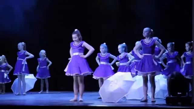 танец "Зонтики" смотреть онлайн