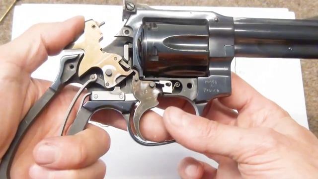 Manurhin MR73 - Le secret de la détente double action et son cylindre 9mm inventif. смотреть онлайн