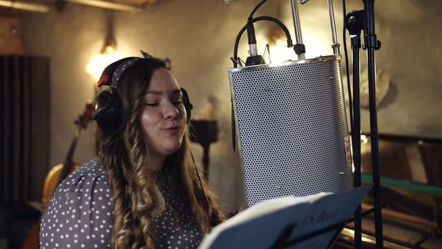 Kārlis Kazāks un Diana Kačane - Starp citiem balsī savā (Мiж iншix голосiв) смотреть онлайн