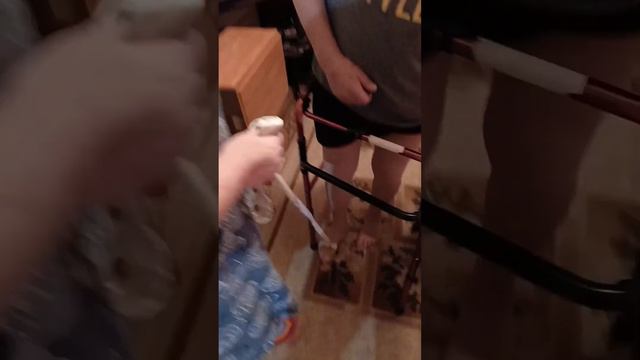 28.02.24г. Николай. Вариант ходьбы с ходунками и перемещения из положения лёжа в сидя смотреть онлайн