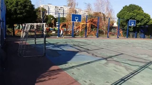 Футбольный челендж от ворот до ворот (1 ЧАСТЬ) смотреть онлайн