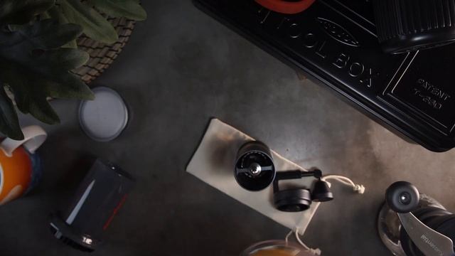 The Perfect Travel Size Coffee Grinder — The VSSL Java смотреть онлайн