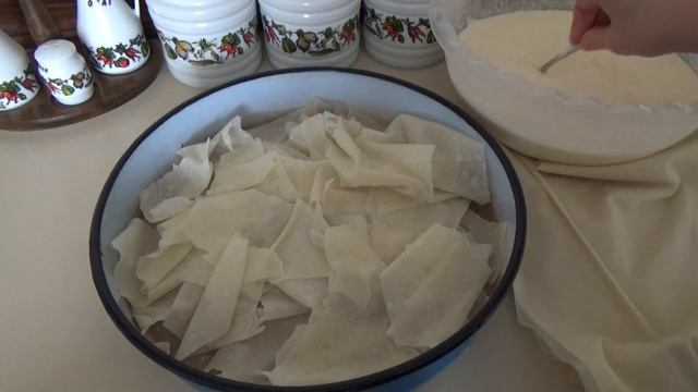 РВАНАЯ ГИБАНИЦА / Serbian food gibanica / Kako se pravi gibanica смотреть онлайн