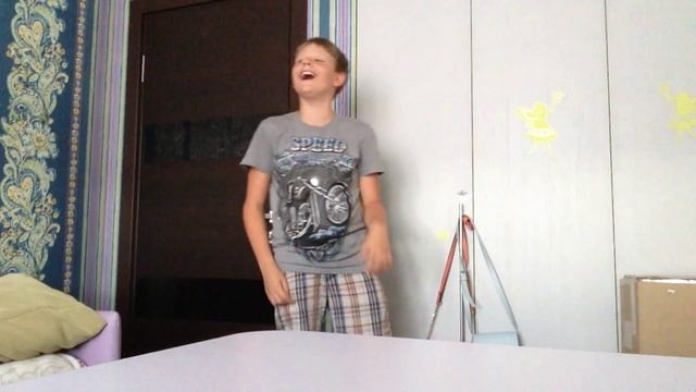 ВЫЗОВ ПРИНЯТ|Кидаем кепку на голову?? смотреть онлайн