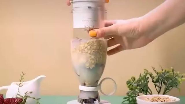 THE FRESH JUICE BLENDER смотреть онлайн