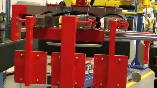 Захват и перемещение одновременно нескольких коробок смотреть онлайн