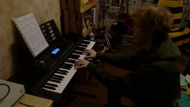 Моя оборона на клавишном инструменте смотреть онлайн