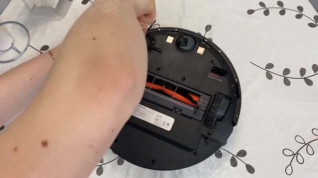 Как заменить аккумуляторную батарею в роботе-пылесосе смотреть онлайн