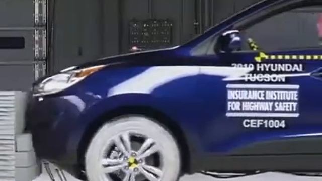 Crash Test 2010 - 2011 Hyundai Tucson / IX35 - Kia Sportage (Frontal Offset) IIHS смотреть онлайн