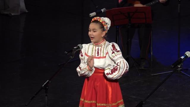 Во поле орешина (Елизавета Ковешникова) смотреть онлайн