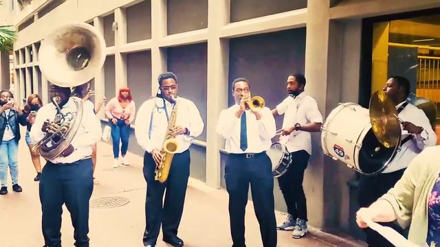 Tornado смотреть онлайн