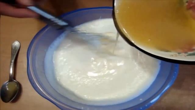 Торт с ягодами! Очень вкусный торт на кефире! Рецепт вкусного торта! Ягодный торт просто объедение! смотреть онлайн