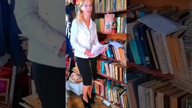 Для школьников,студентов/И.А.Крылов пересказ басен; Листья и корни,Ворона и лисица,Свинья под дубом смотреть онлайн