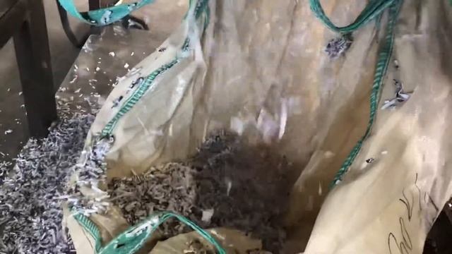 Двухвальный шредер для бумаги, макулатуры. Измельчение до 4 уровня секретности смотреть онлайн