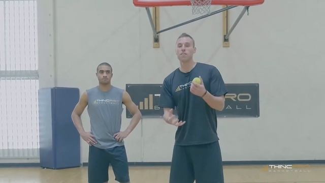 Как забить свой первый данк? Советы профессионала смотреть онлайн