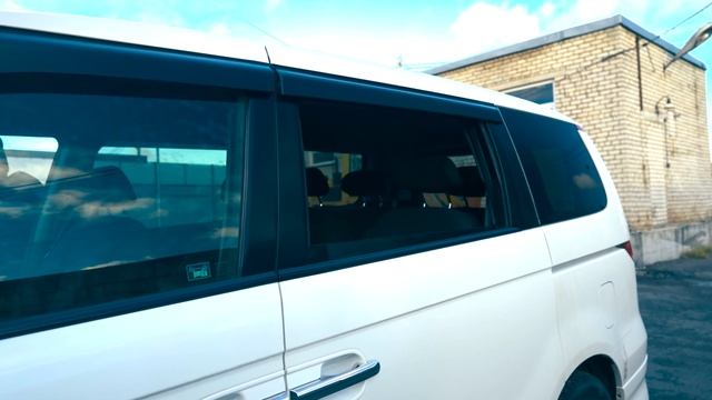 Обзор Honda Elysion 2,4 и 3,0