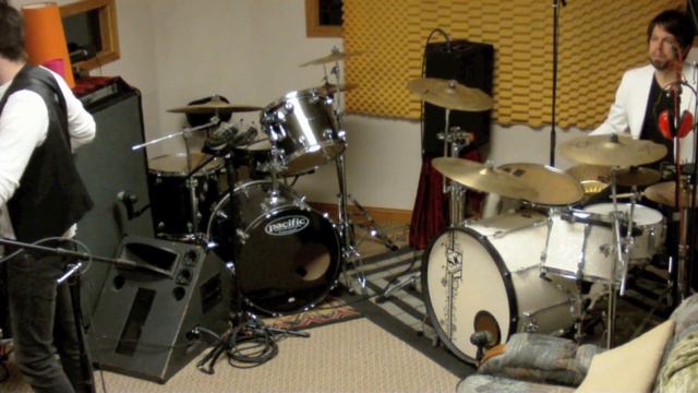 Memorials Amrita Model Stranger Arma Double Door