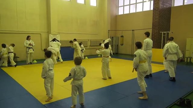 Дитяче тренування 18.02.12 смотреть онлайн