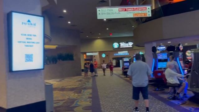 Luxor hotel las vegas | Tour and review 2021 смотреть онлайн