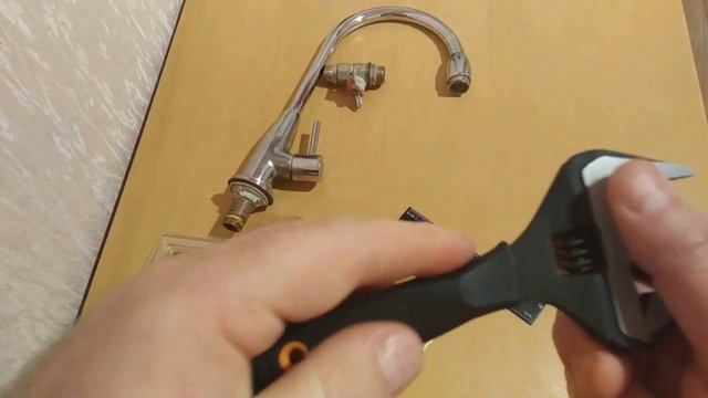 Тонкий разводной ключ Neo Tools, детальный обзор. смотреть онлайн