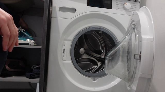 Error E02 on Candy Washing Machine | How to fix смотреть онлайн