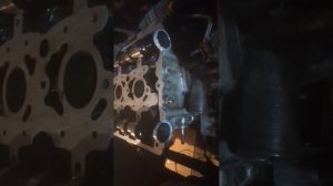 как наносить локтайт (красный герметик)