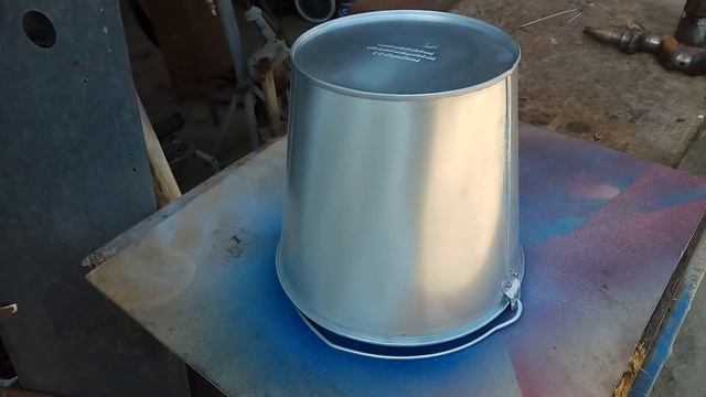 Красим пенопластом из краскопульта, Эксперимент смотреть онлайн